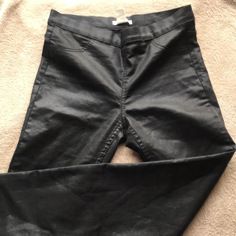 H&M Black Slick Look Mid rise leggings